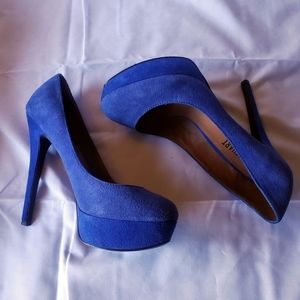 Blue Suede heels Colin Stuart 7.5